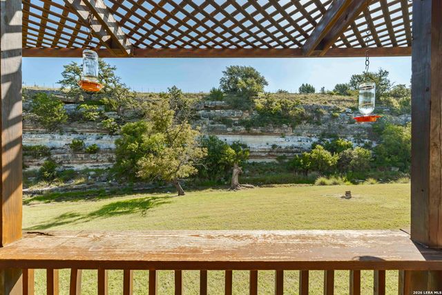 1763 Nixon Creek Rd, Fredericksburg, TX 78624
