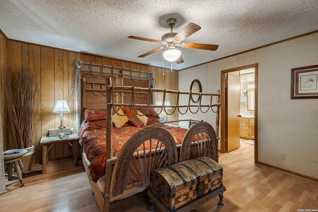1763 Nixon Creek Rd, Fredericksburg, TX 78624