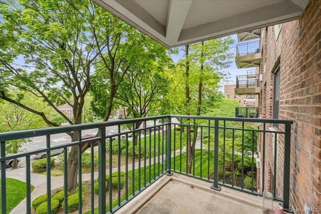 224-24 Union Turnpike 3M, Bayside, NY 11364