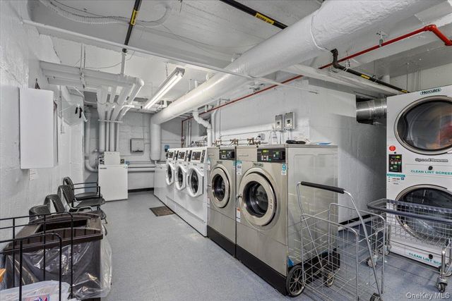 224-24 Union Turnpike 3M, Bayside, NY 11364