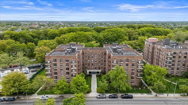224-24 Union Turnpike 3M, Bayside, NY 11364