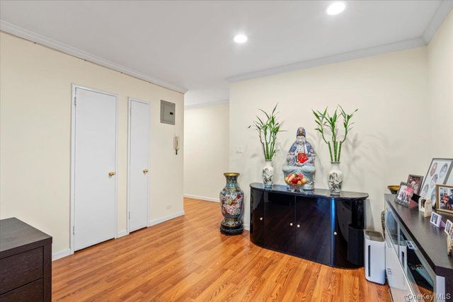 224-24 Union Turnpike 3M, Bayside, NY 11364