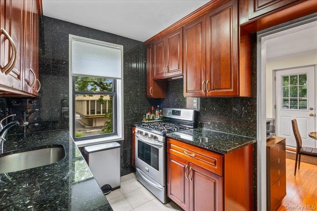 224-24 Union Turnpike 3M, Bayside, NY 11364