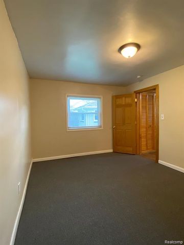 3358 Poplar Avenue, Warren, MI 48091