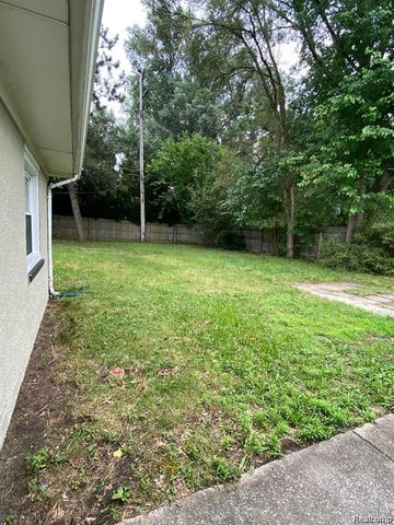 3358 Poplar Avenue, Warren, MI 48091