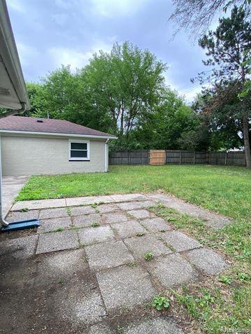 3358 Poplar Avenue, Warren, MI 48091