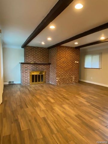 3358 Poplar Avenue, Warren, MI 48091