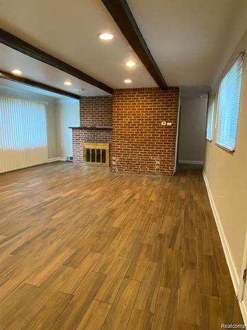 3358 Poplar Avenue, Warren, MI 48091