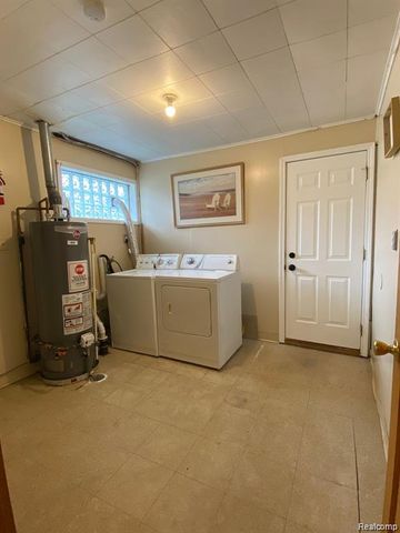 3358 Poplar Avenue, Warren, MI 48091