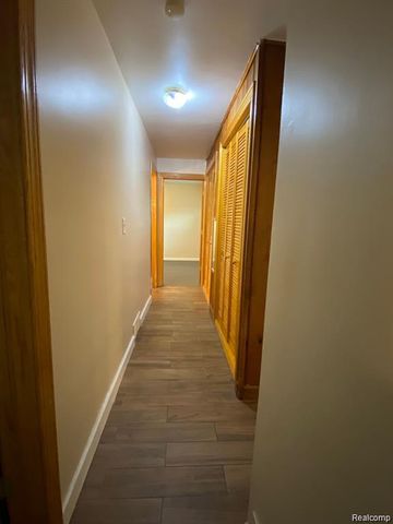 3358 Poplar Avenue, Warren, MI 48091