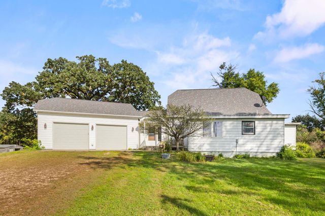 11742 Sunset Circle, Hutchinson, MN 55350