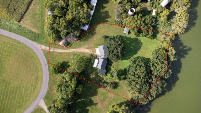 11742 Sunset Circle, Hutchinson, MN 55350