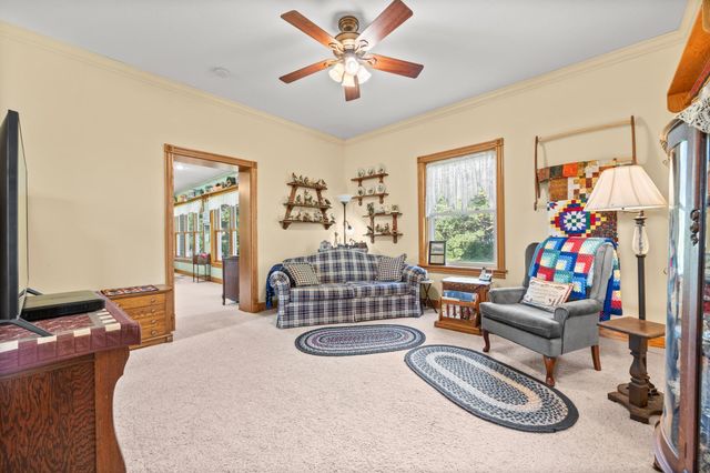 11742 Sunset Circle, Hutchinson, MN 55350