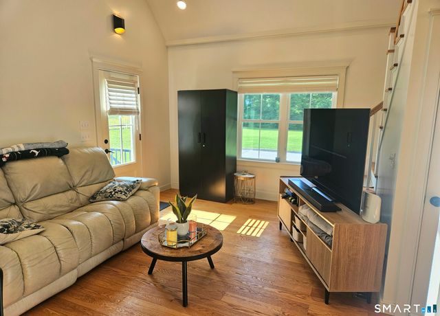 15 North Brook Street, Hampton, CT 06247