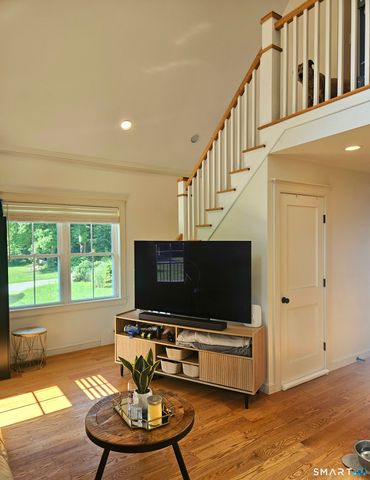15 North Brook Street, Hampton, CT 06247