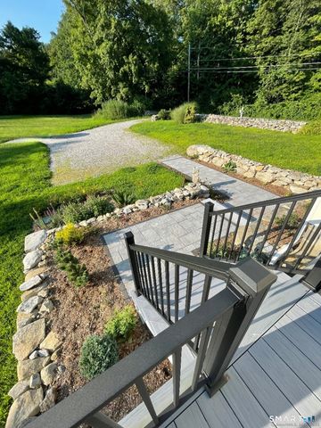 15 North Brook Street, Hampton, CT 06247