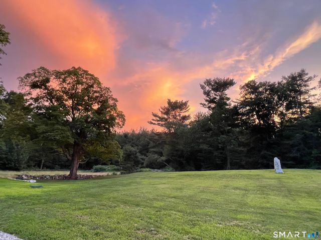15 North Brook Street, Hampton, CT 06247