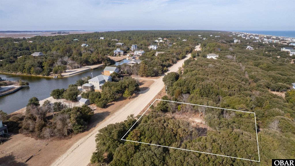 Image 10 of property listing at 2209 Ocean Pearl Road Lot #8, Corolla, NC 27927