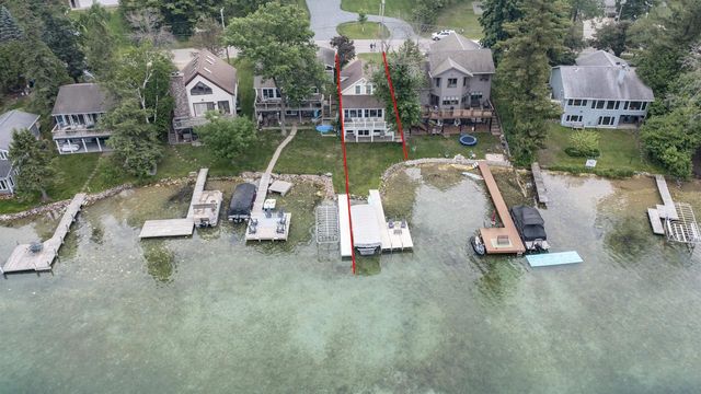 E1396 GRANDVIEW ROAD, Waupaca, WI 54981