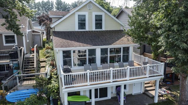 E1396 GRANDVIEW ROAD, Waupaca, WI 54981