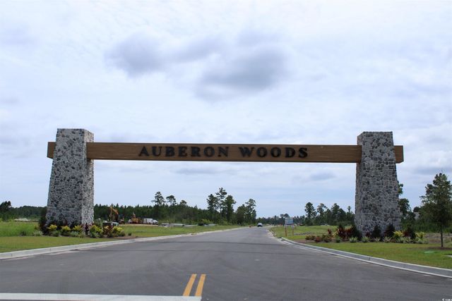 5081 Yellowstone Dr., Conway, SC 29526