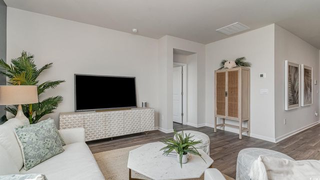 5081 Yellowstone Dr., Conway, SC 29526