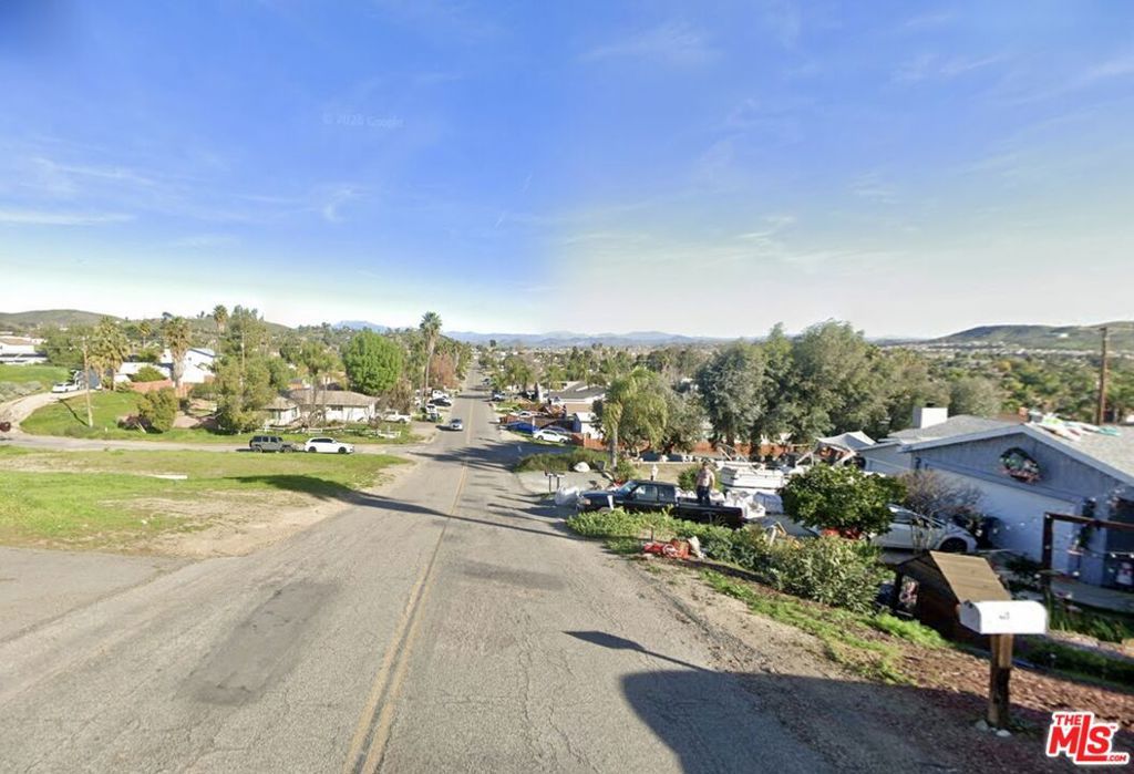 Image 4 of property listing at 0 Casa Bonita, Menifee, CA 92587