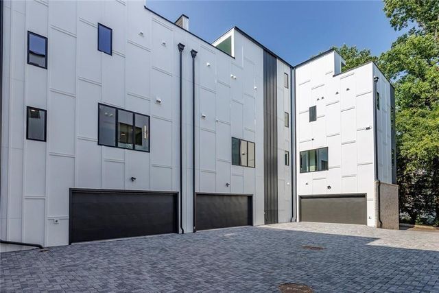 3960 Clairmont Road, Chamblee, GA 30341