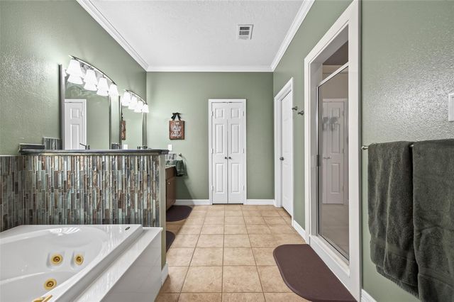 200 Little Dove, Livingston, TX 77351