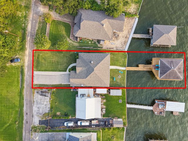 200 Little Dove, Livingston, TX 77351