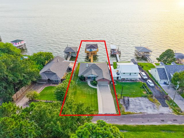 200 Little Dove, Livingston, TX 77351