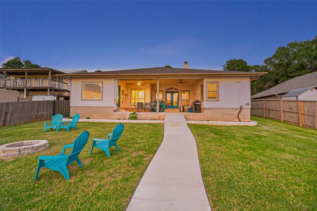 200 Little Dove, Livingston, TX 77351