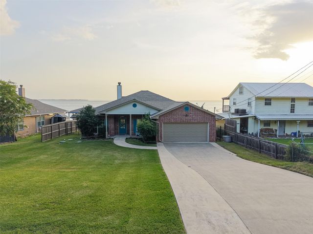 200 Little Dove, Livingston, TX 77351