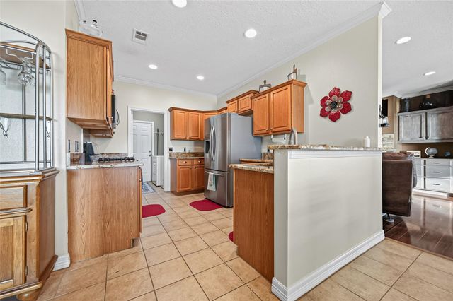 200 Little Dove, Livingston, TX 77351