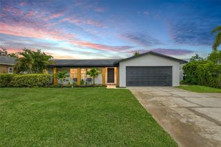 1474 54TH AVENUE NE, St Petersburg, FL 33703