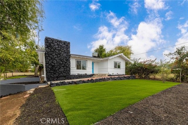 12449 6th, Yucaipa, CA 92399