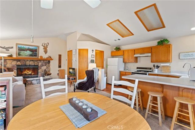 23774 Lakeview Drive, Crestline, CA 92325