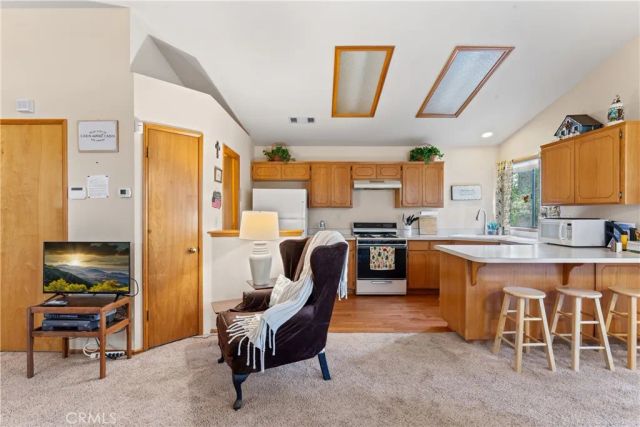 23774 Lakeview Drive, Crestline, CA 92325