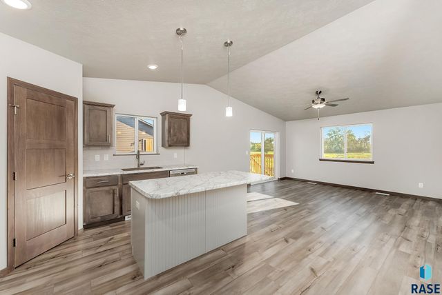 704 N Independent St Street, Lennox, SD 57039