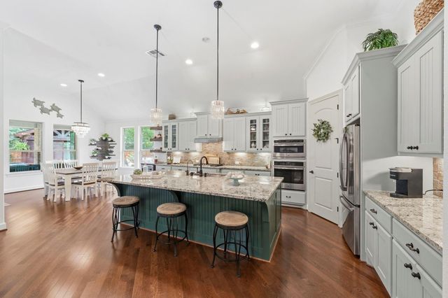 113 Sundrop Ridge Court, Montgomery, TX 77316