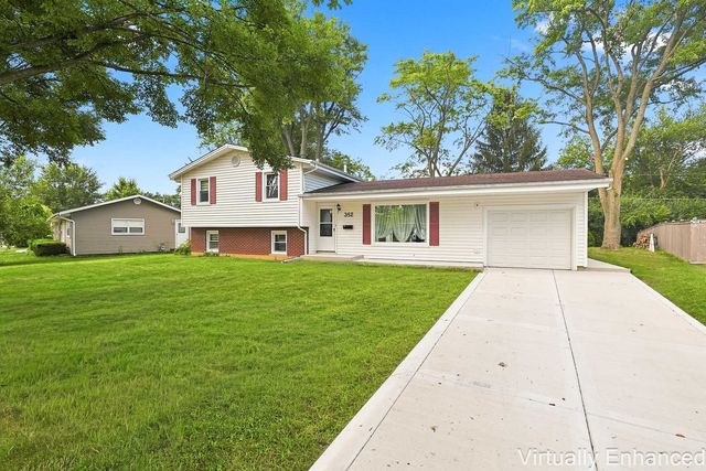 352 Sioux Lane, Carol Stream, IL 60188
