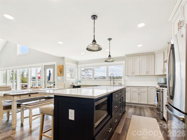 6852 Locke Drive, Sherrills Ford, NC 28673