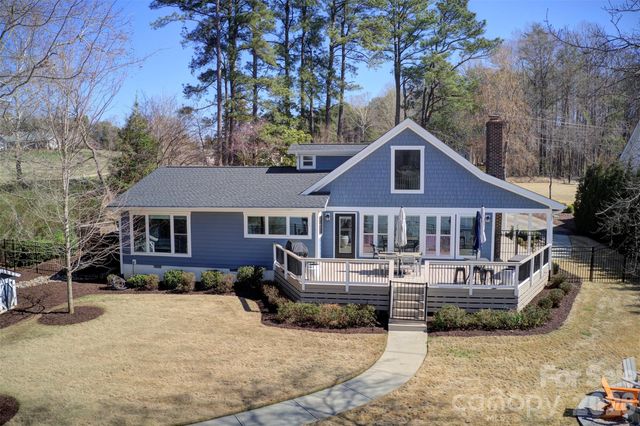 6852 Locke Drive, Sherrills Ford, NC 28673