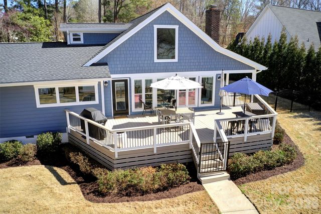 6852 Locke Drive, Sherrills Ford, NC 28673