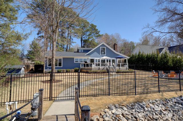 6852 Locke Drive, Sherrills Ford, NC 28673