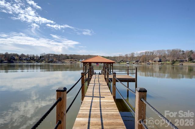 6852 Locke Drive, Sherrills Ford, NC 28673