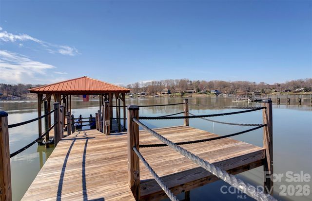 6852 Locke Drive, Sherrills Ford, NC 28673