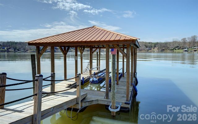 6852 Locke Drive, Sherrills Ford, NC 28673