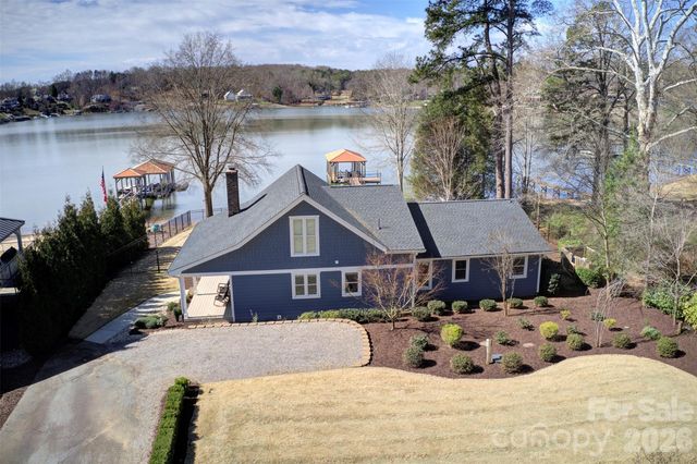 6852 Locke Drive, Sherrills Ford, NC 28673