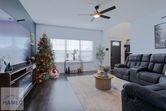 51 Whipple Avenue, Hinesville, GA 31313